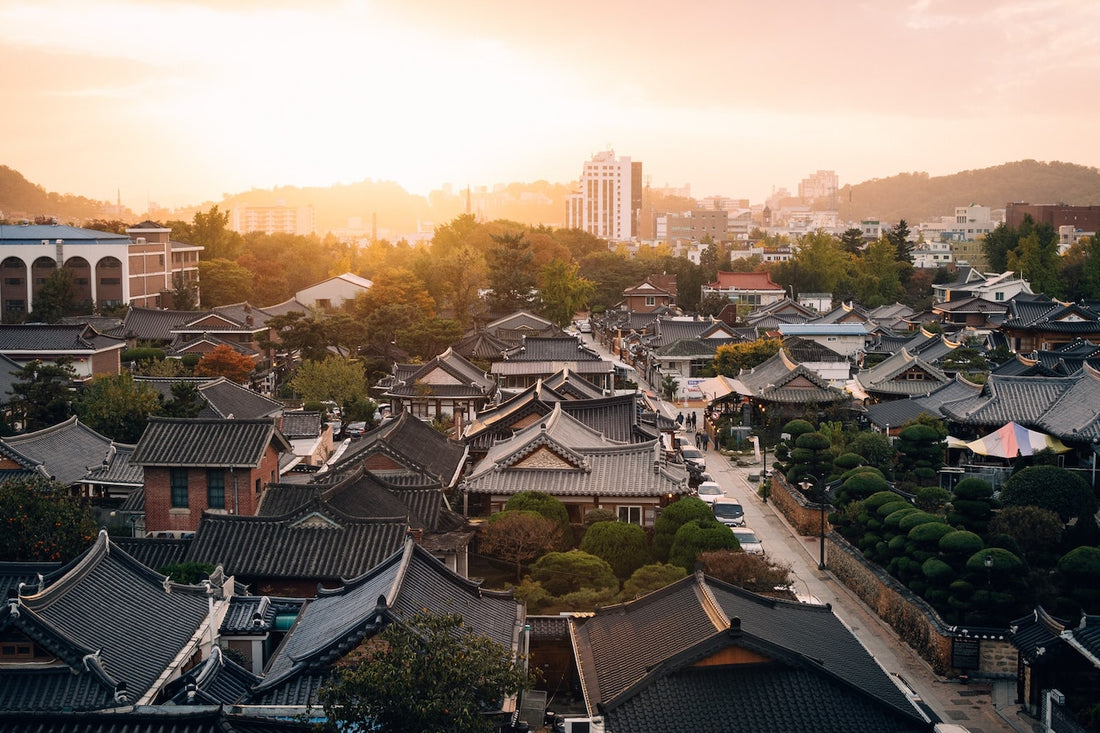 How to Say Hello and Goodbye in Korean